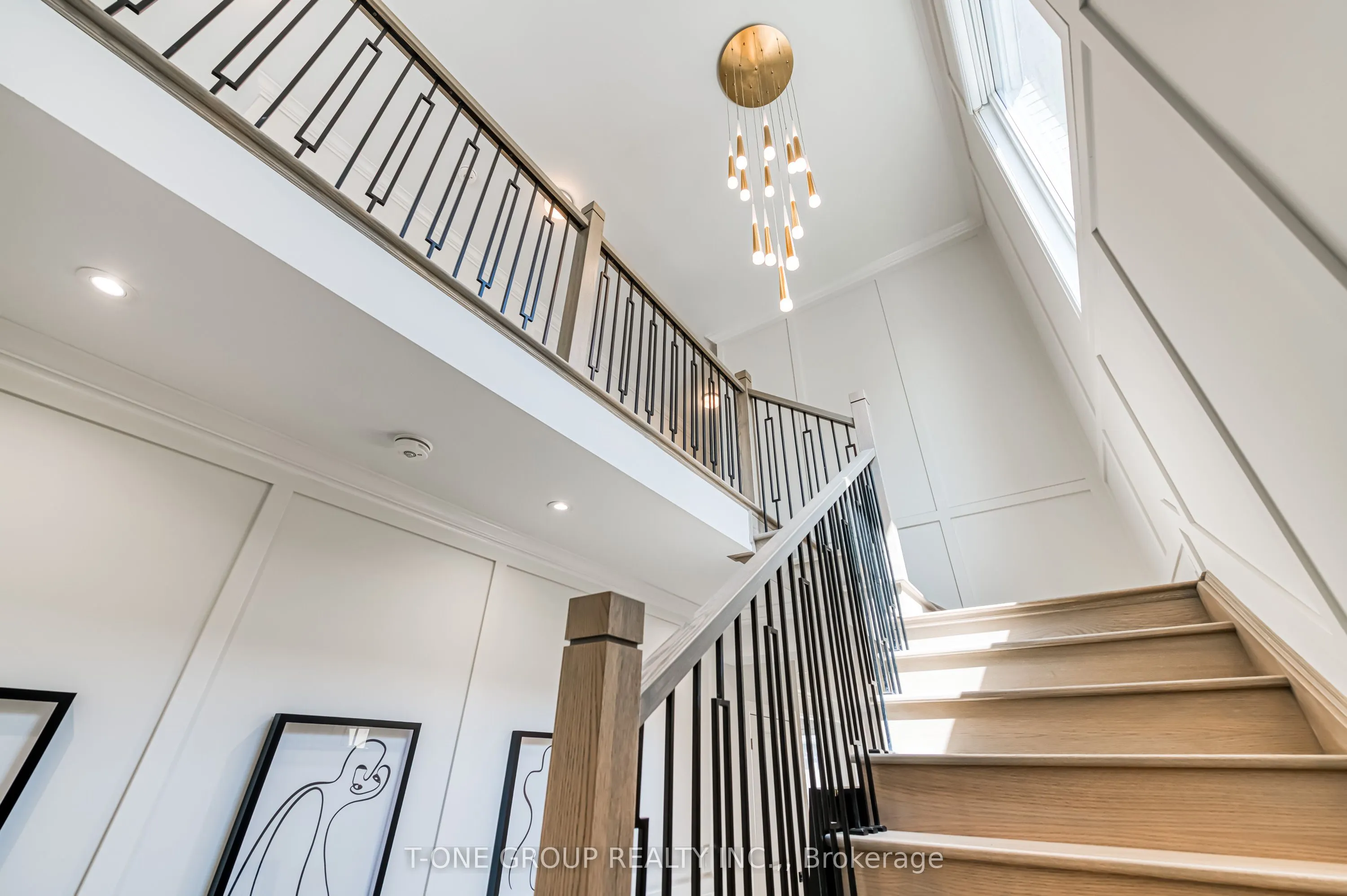 16 Longworth Avenue