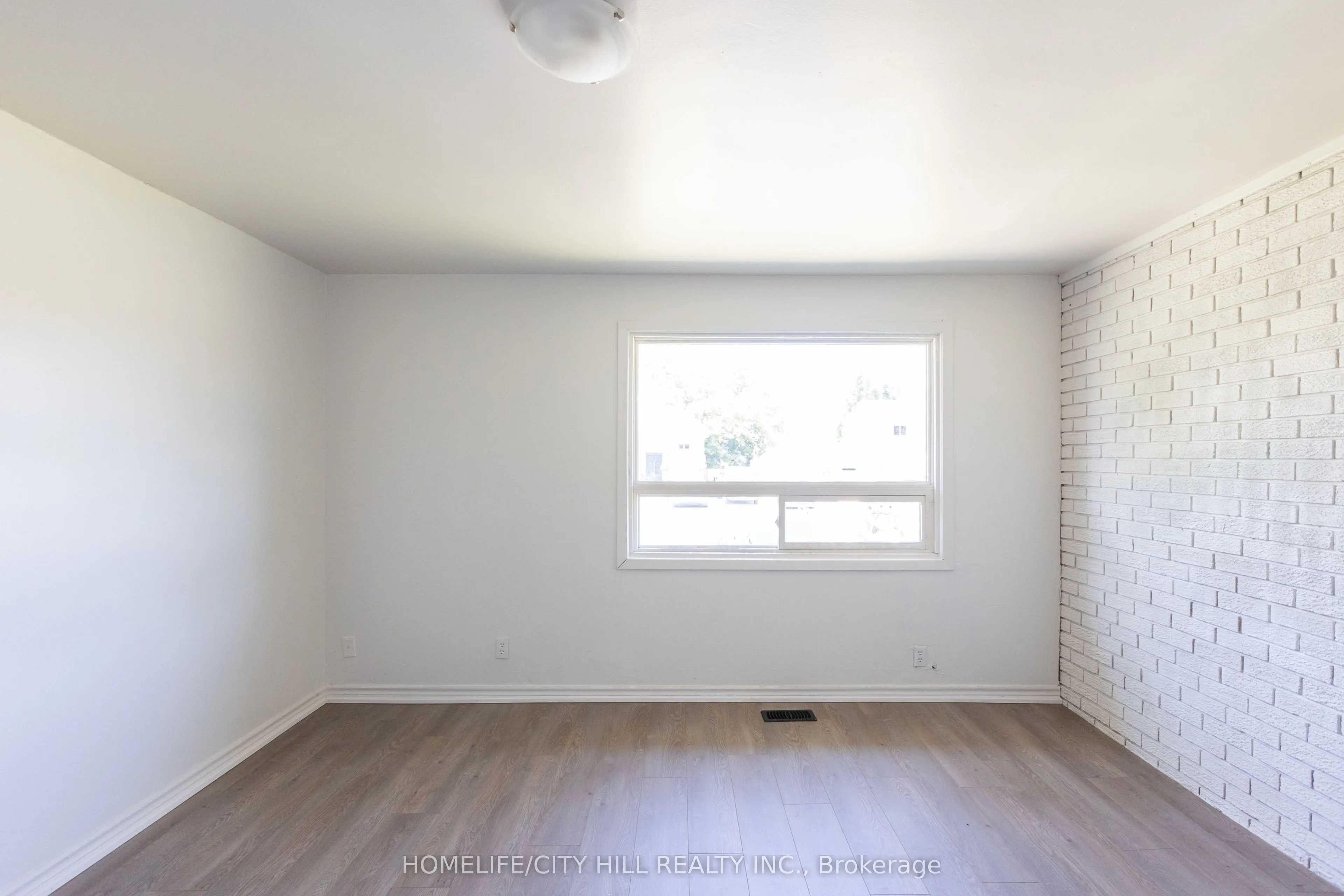 347 Hollywood Drive