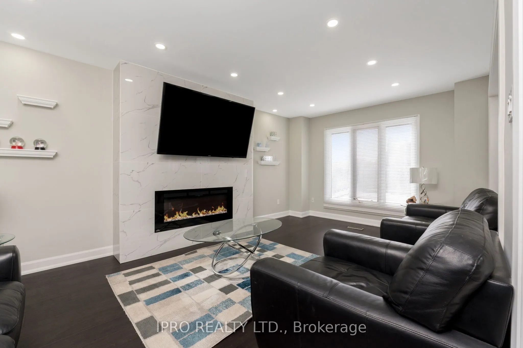 108 Zinnia Place