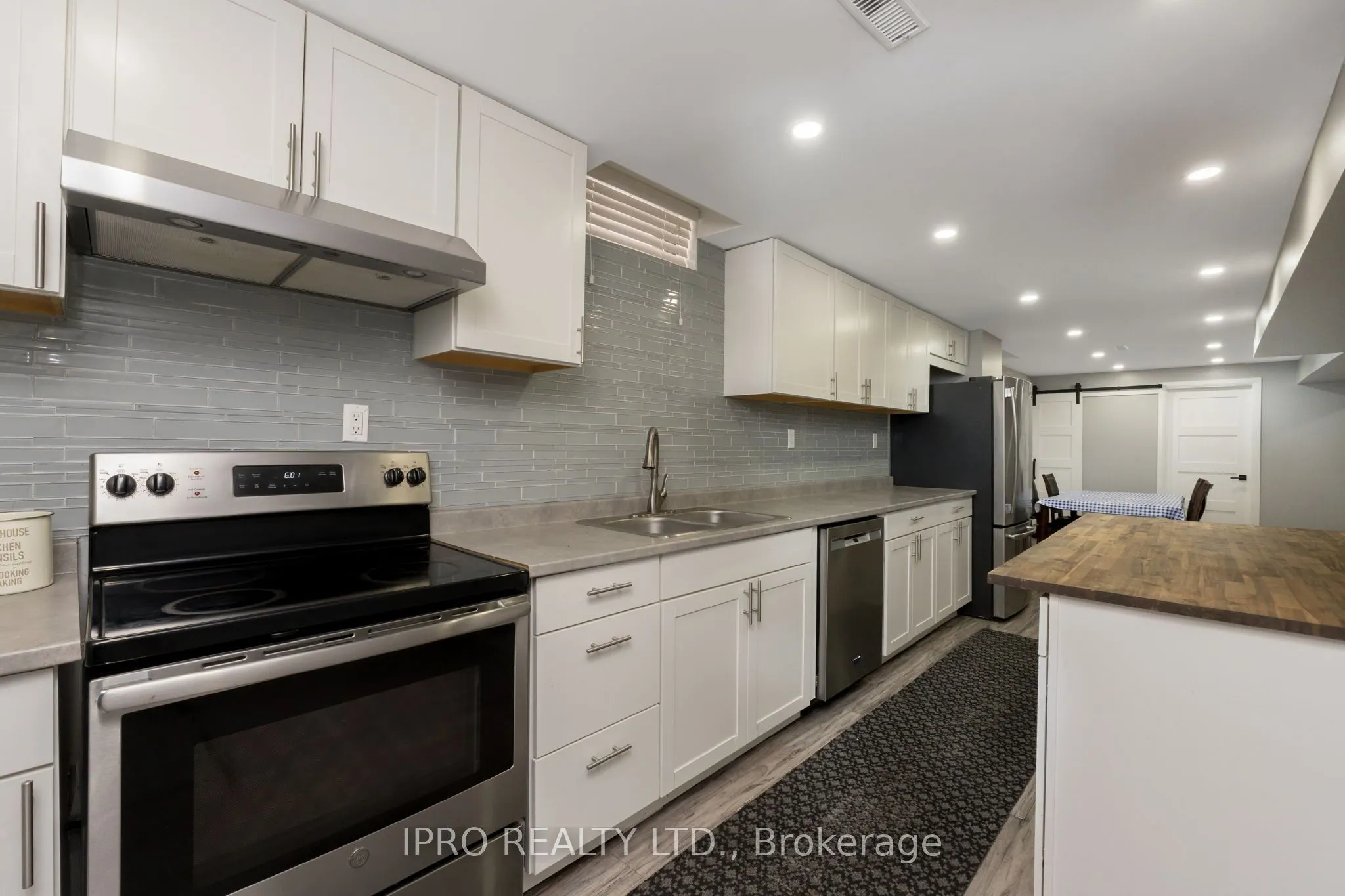 108 Zinnia Place