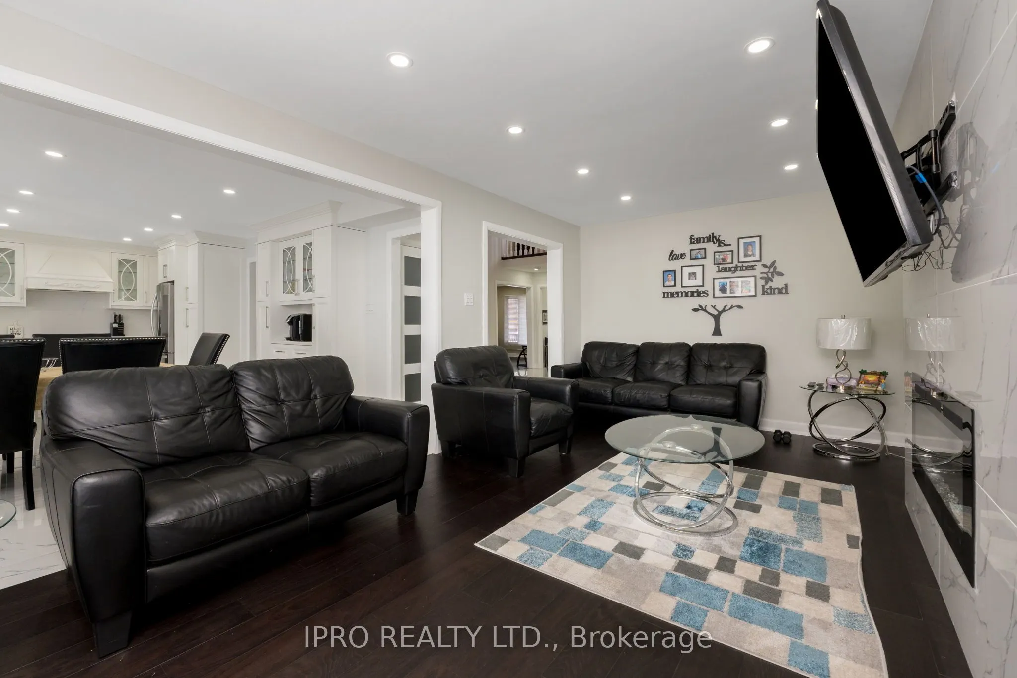 108 Zinnia Place
