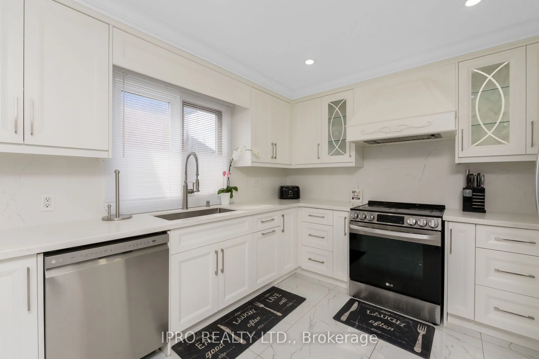 108 Zinnia Place