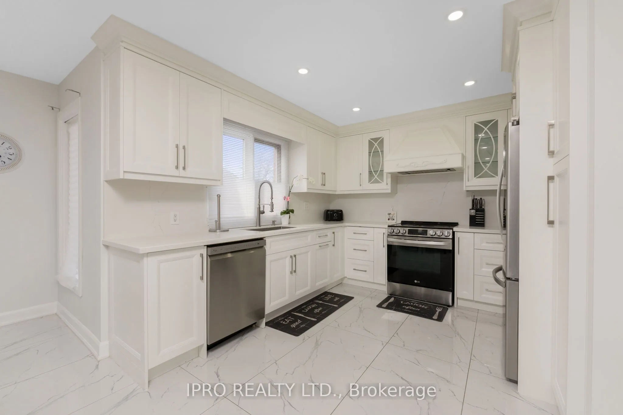108 Zinnia Place