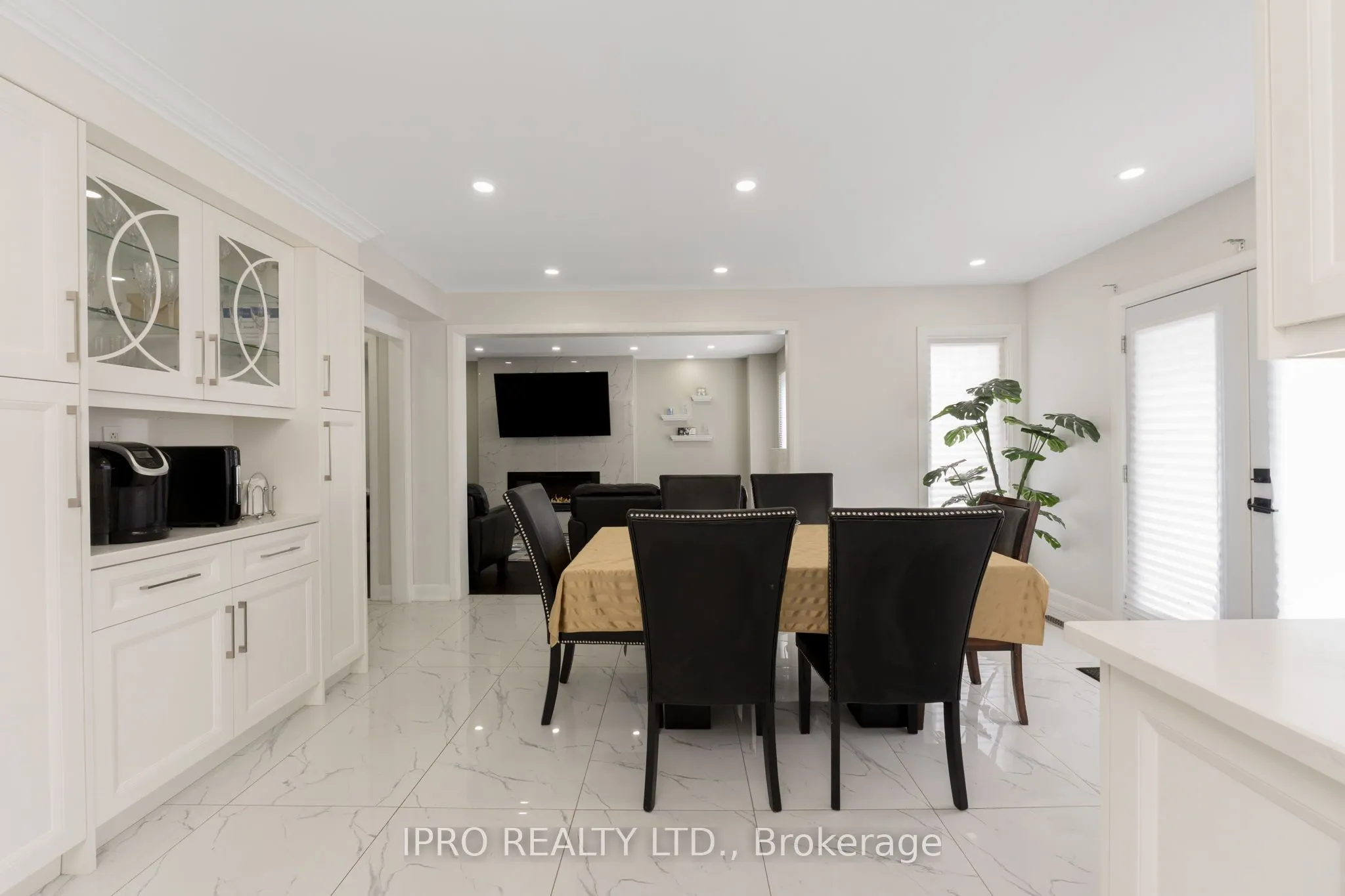 108 Zinnia Place