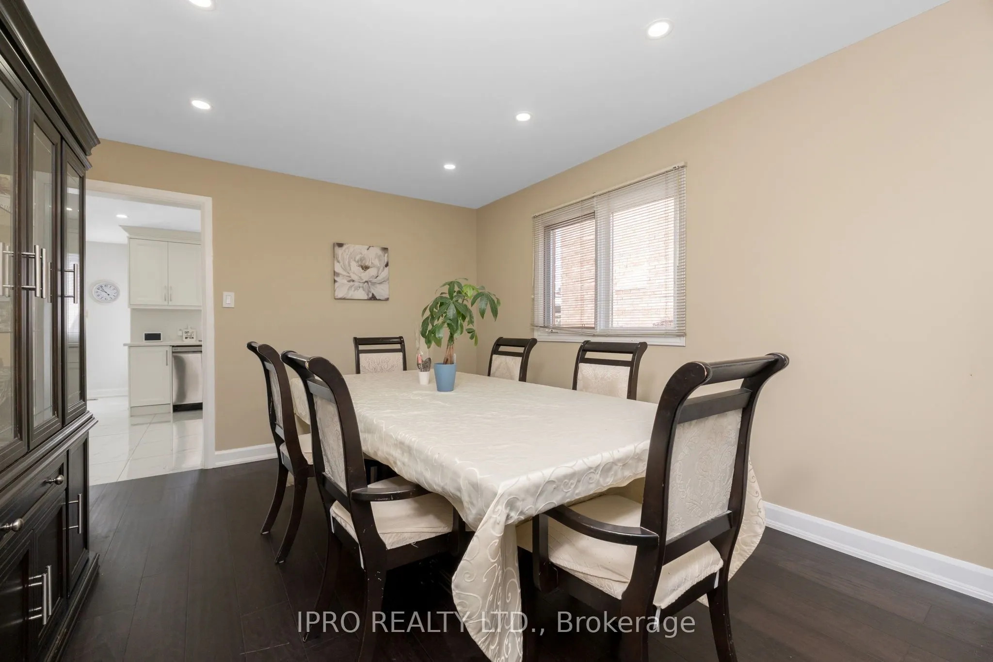 108 Zinnia Place