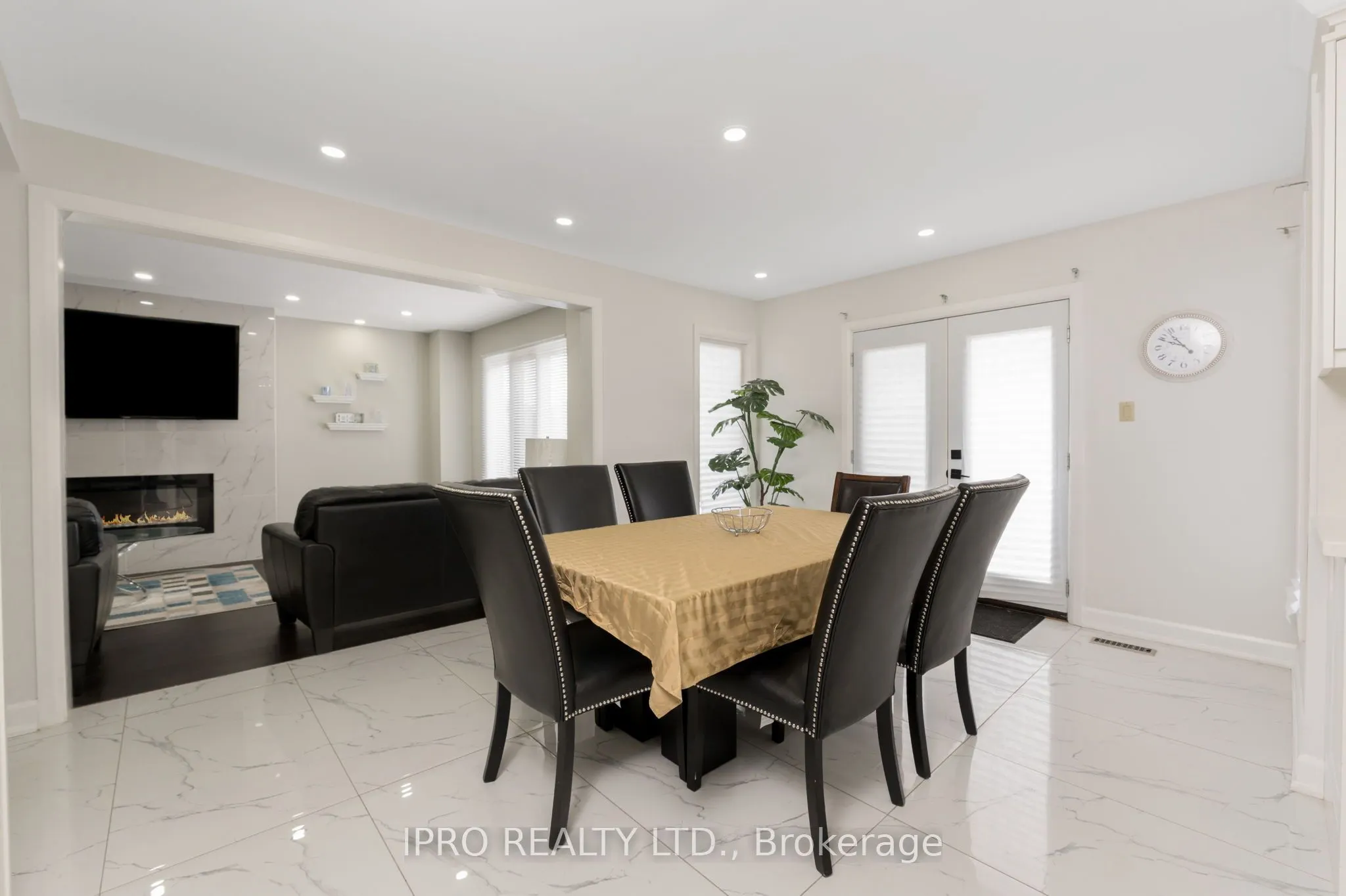 108 Zinnia Place