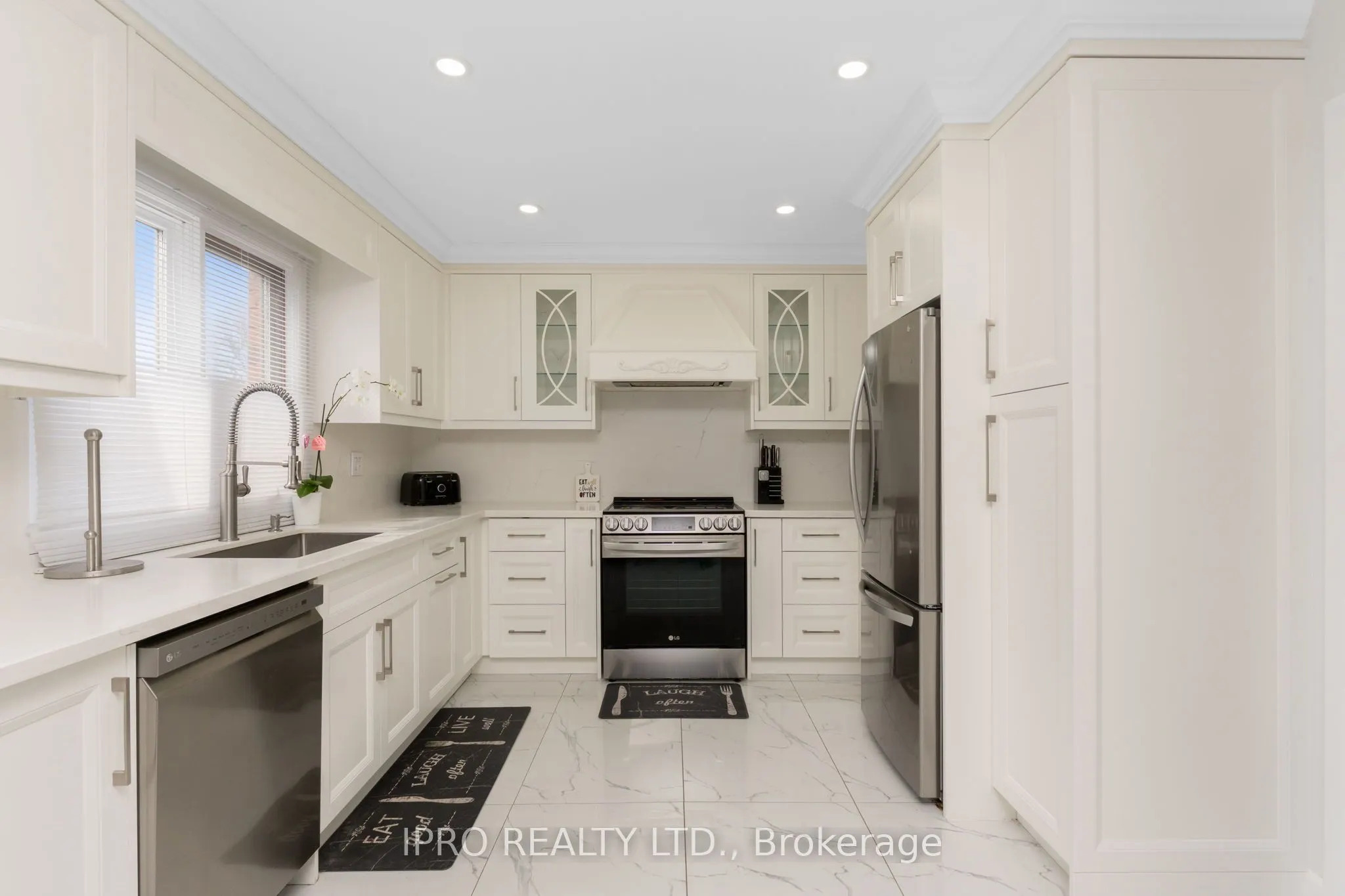 108 Zinnia Place
