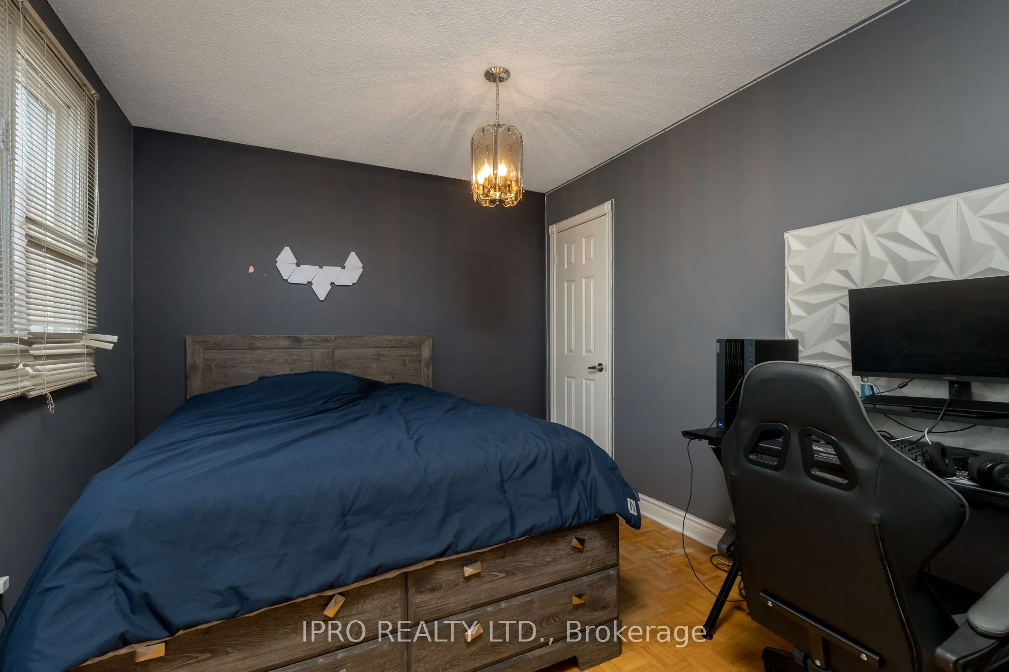 108 Zinnia Place