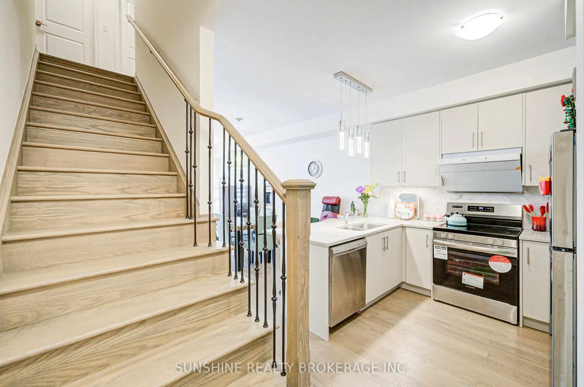 8 Mel Irving Drive