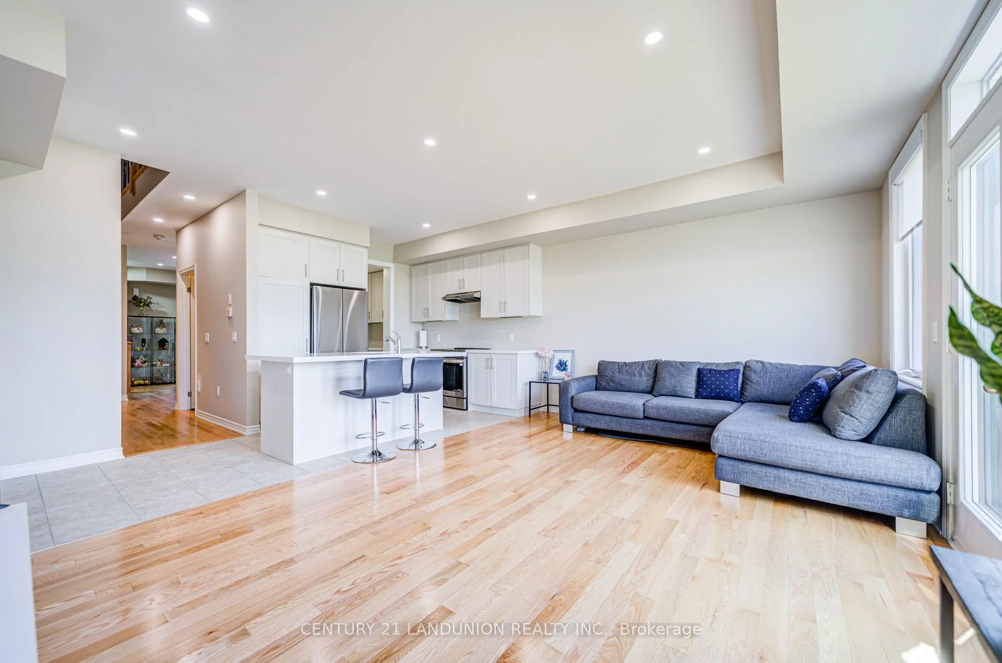 65 Puisaya Drive