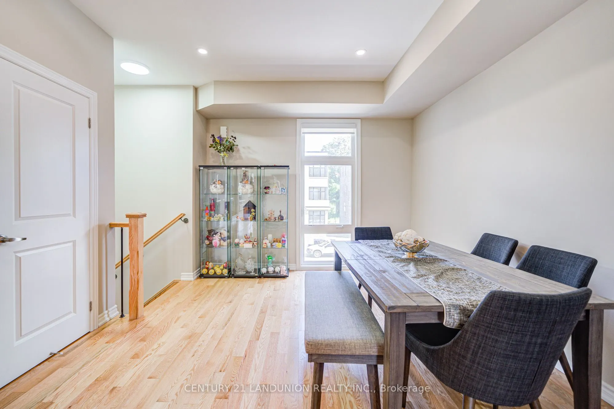 65 Puisaya Drive