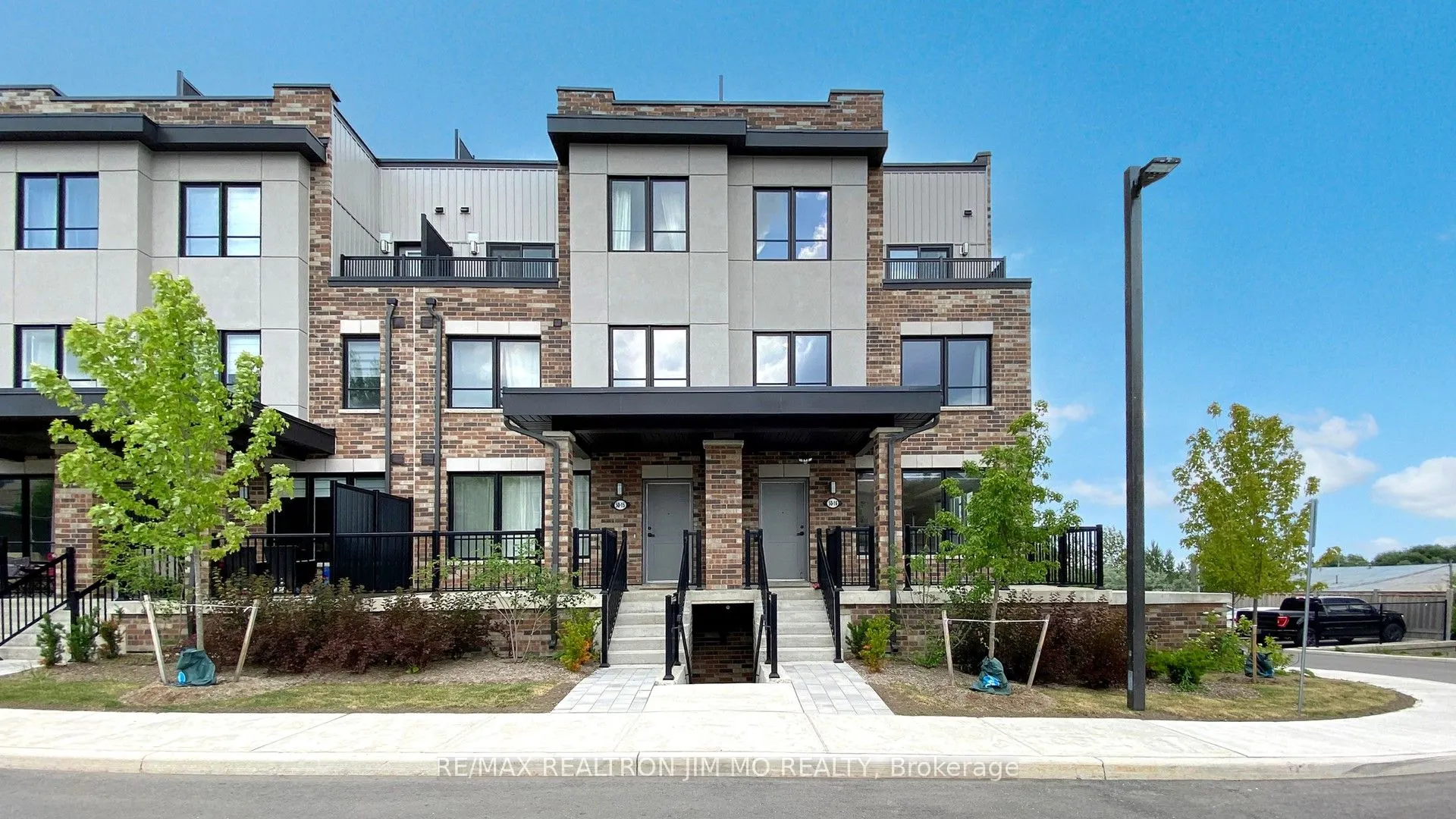 50 Baynes Way, #16