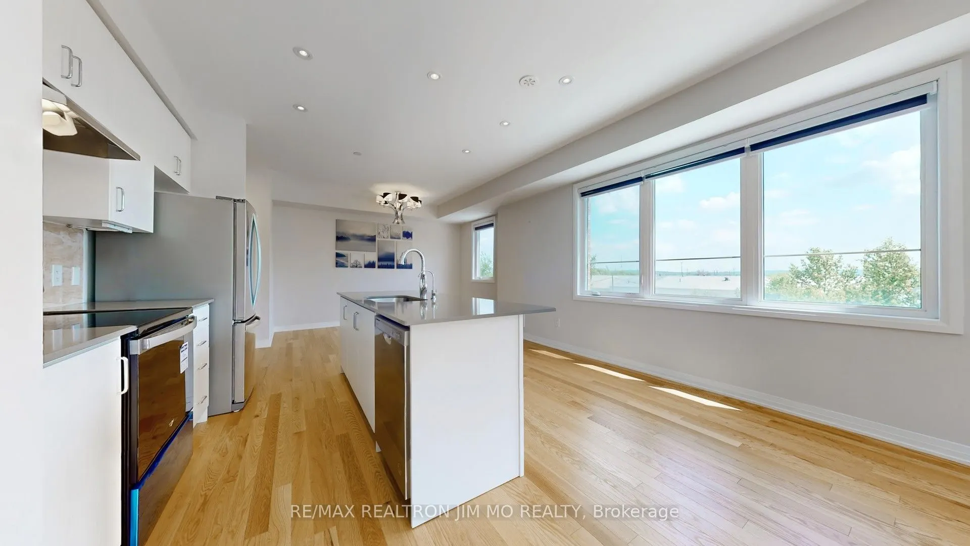 50 Baynes Way, #16