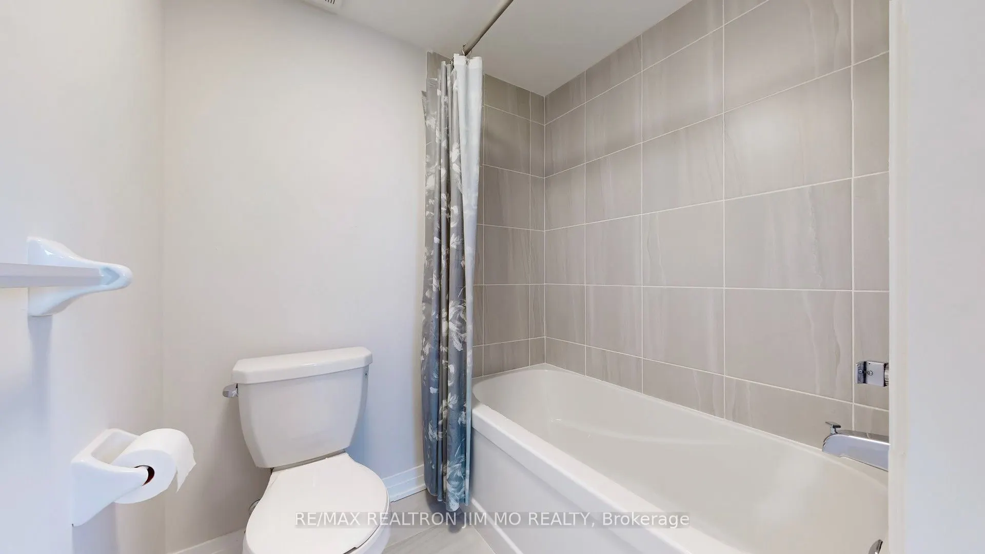 50 Baynes Way, #16