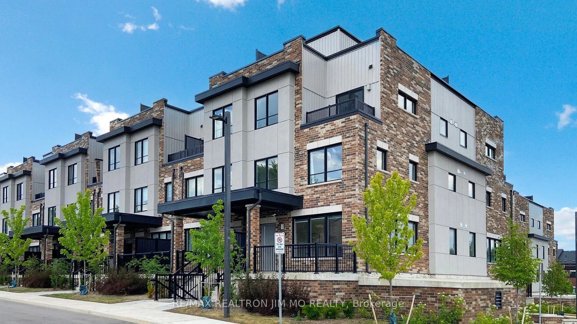 50 Baynes Way, #16