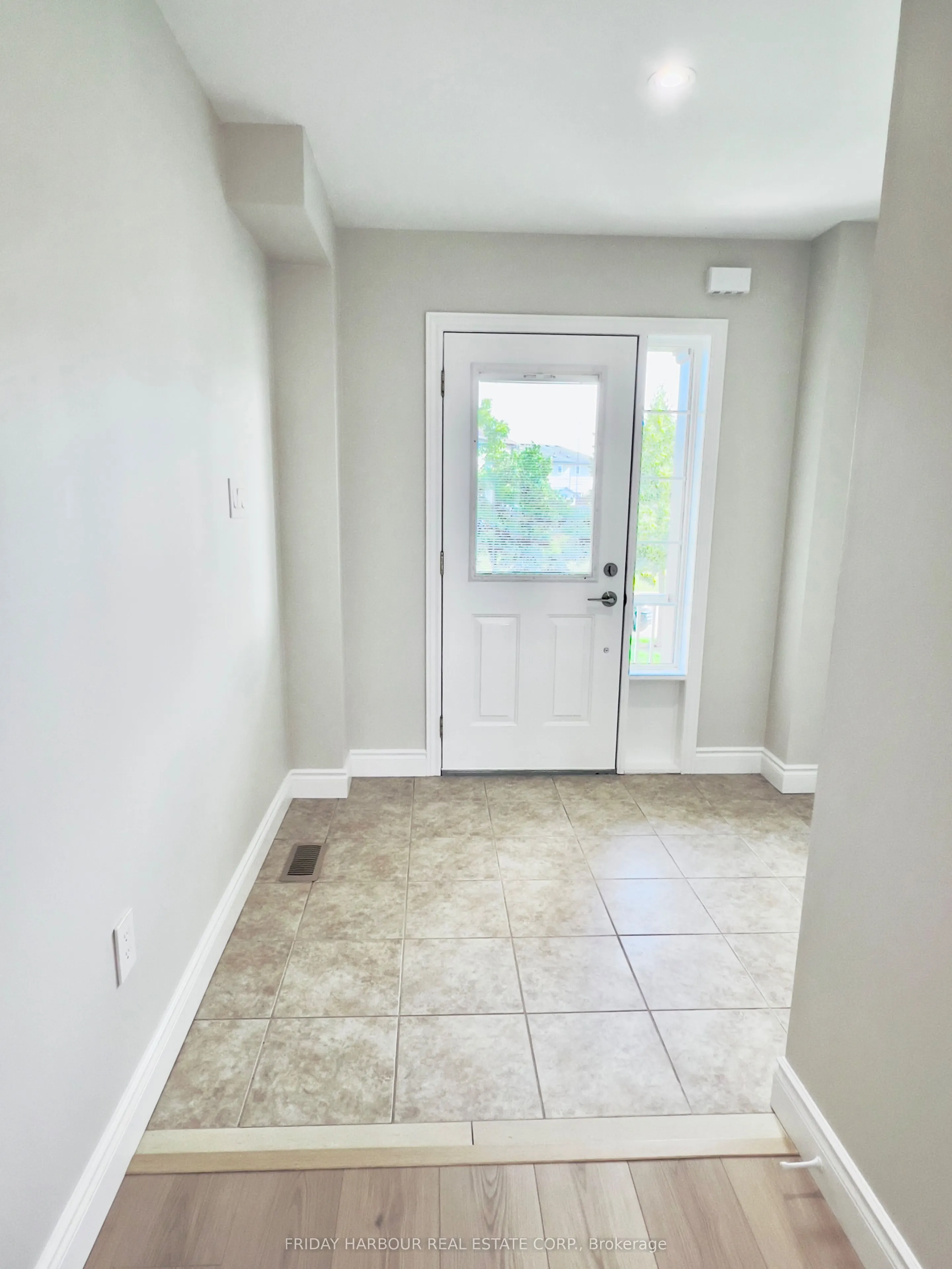 16 Admiral Crescent