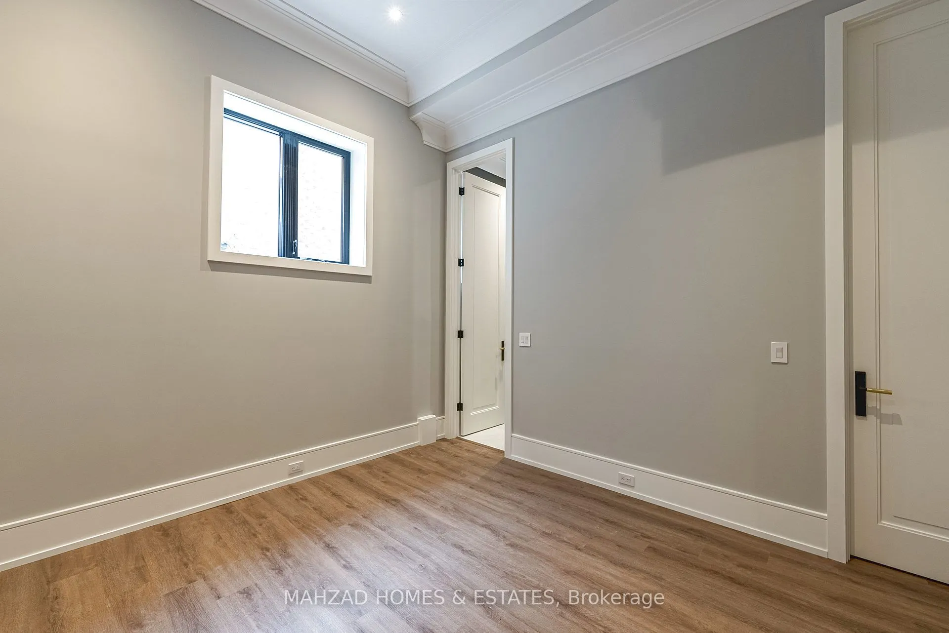 28 Scott Drive
