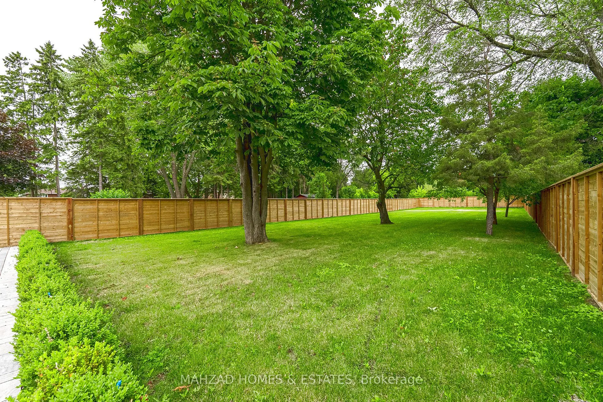 28 Scott Drive