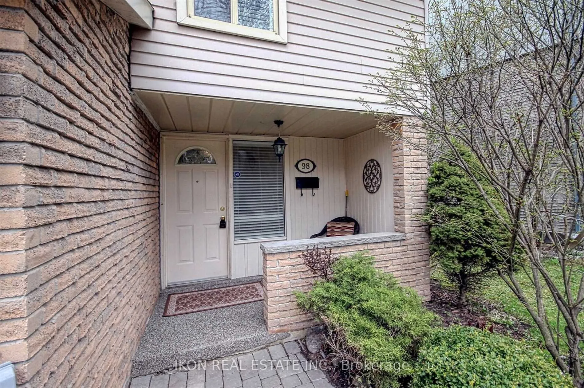 98 Henderson Drive, #86