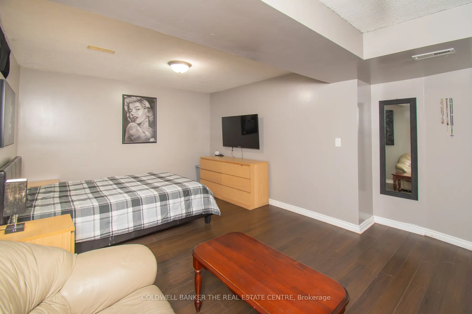 1128 Kell Street