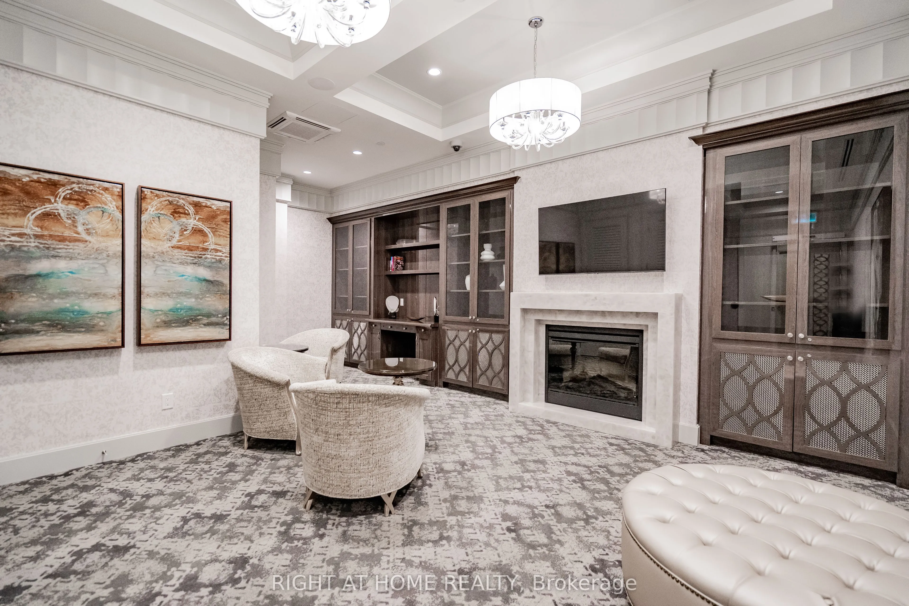 9075 Jane Street, #2309