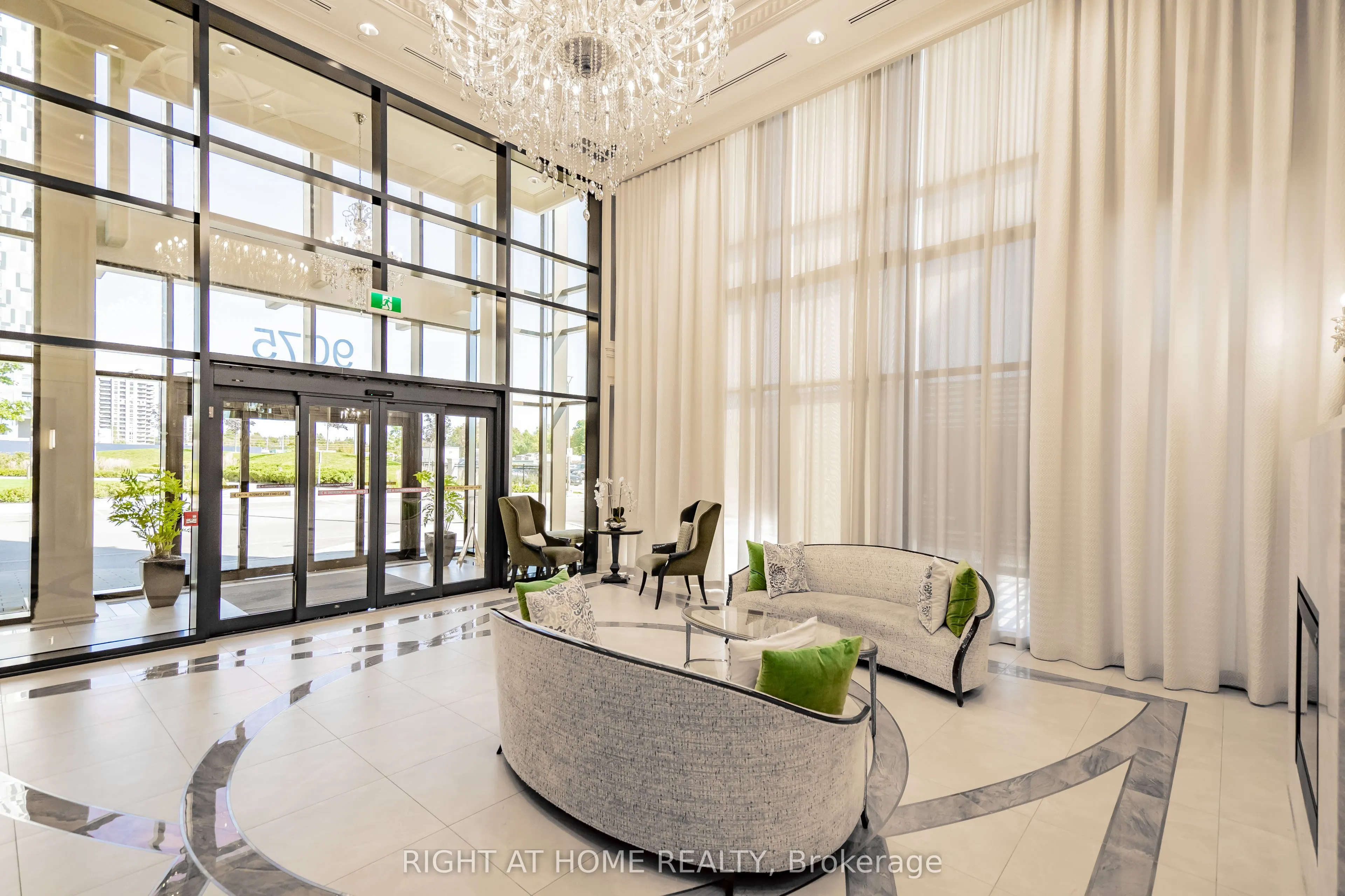 9075 Jane Street, #2309