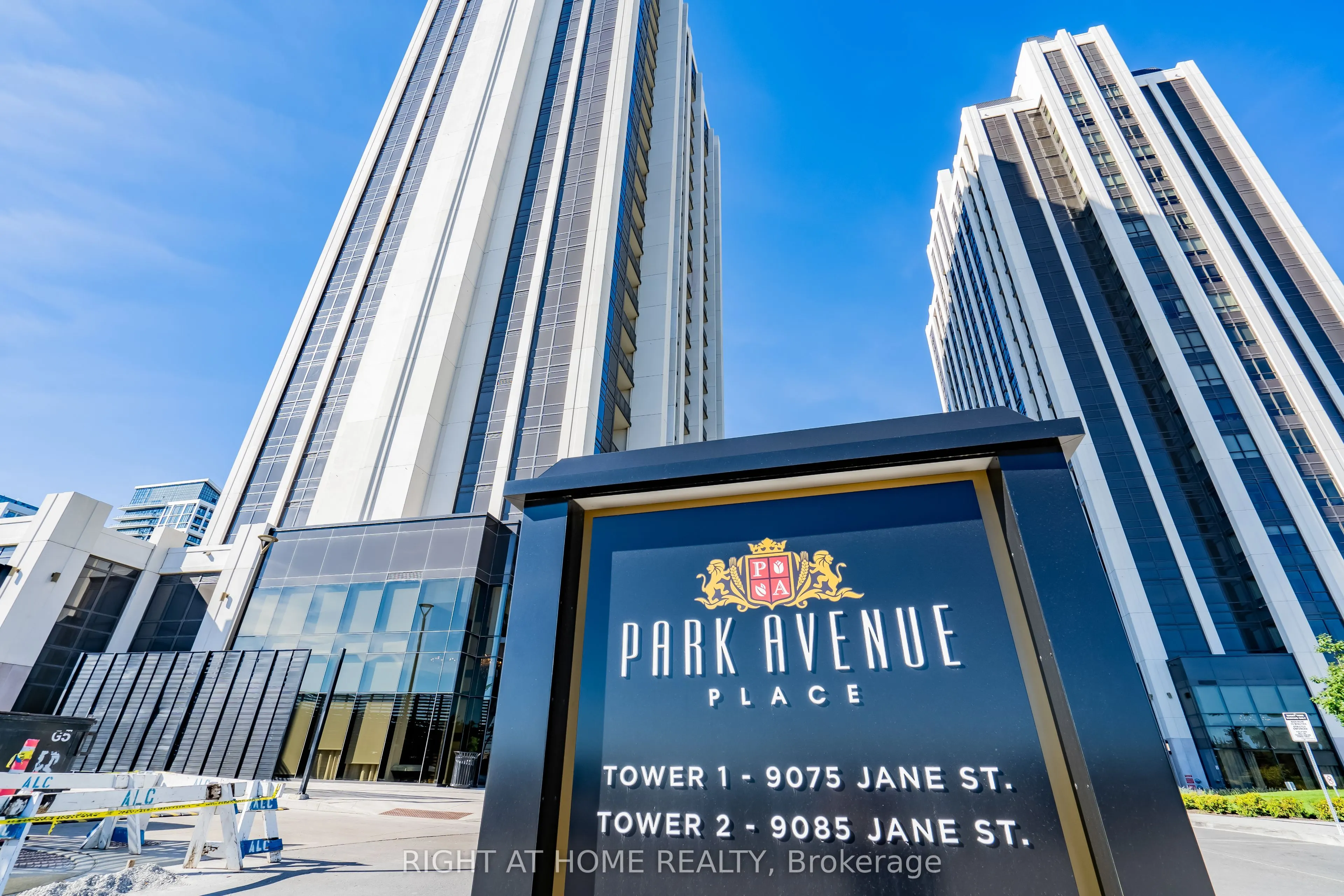 9075 Jane Street, #2309