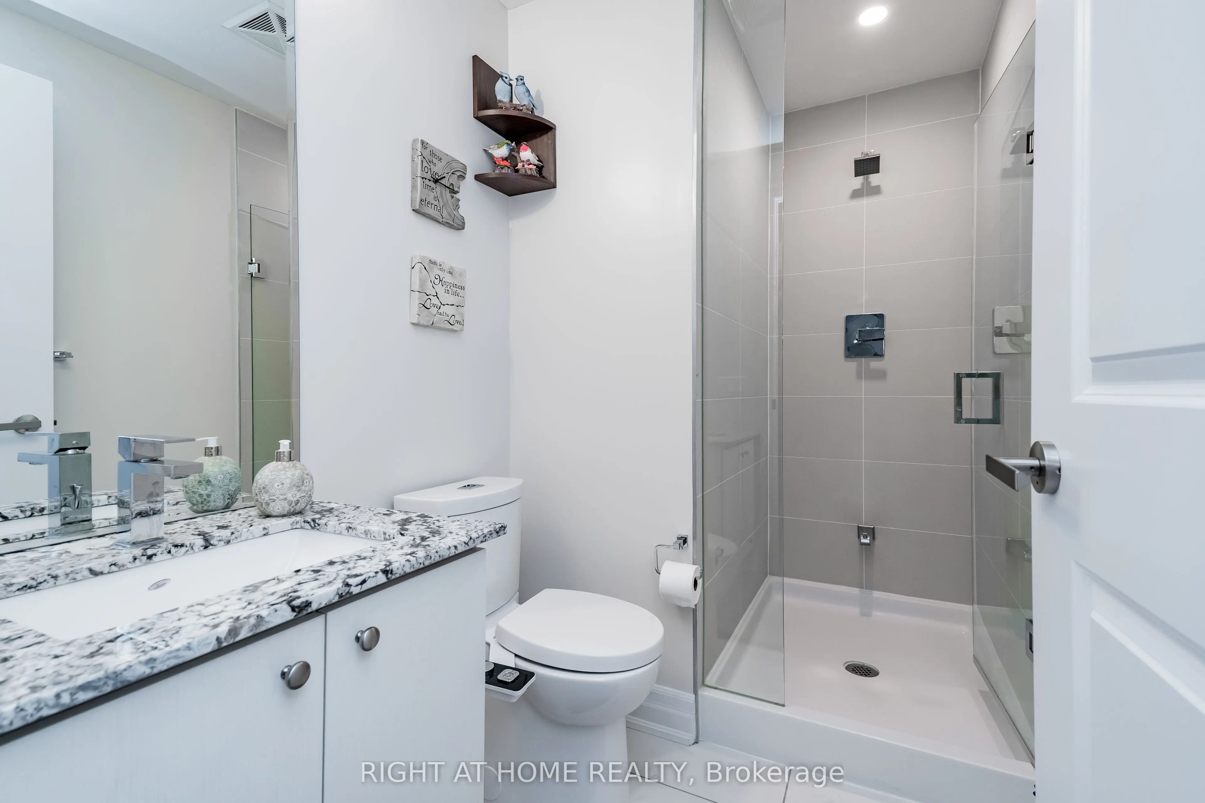9075 Jane Street, #2309