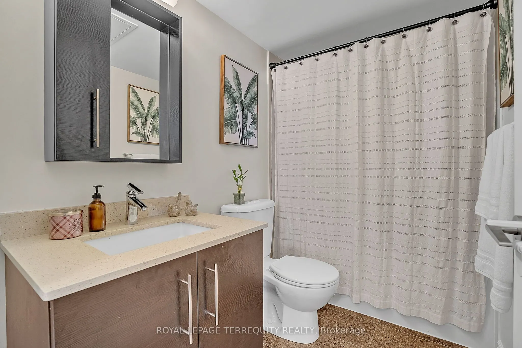 273 South Park Road, #210