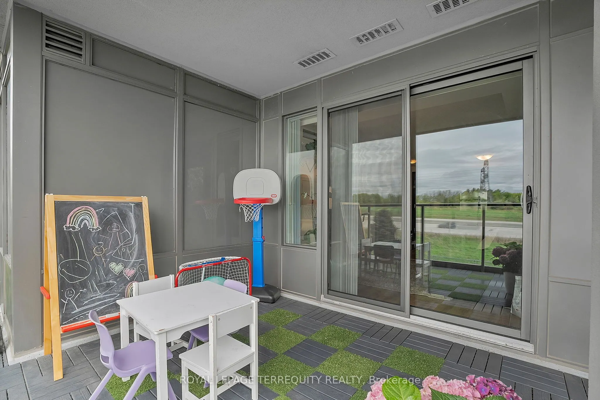 273 South Park Road, #210