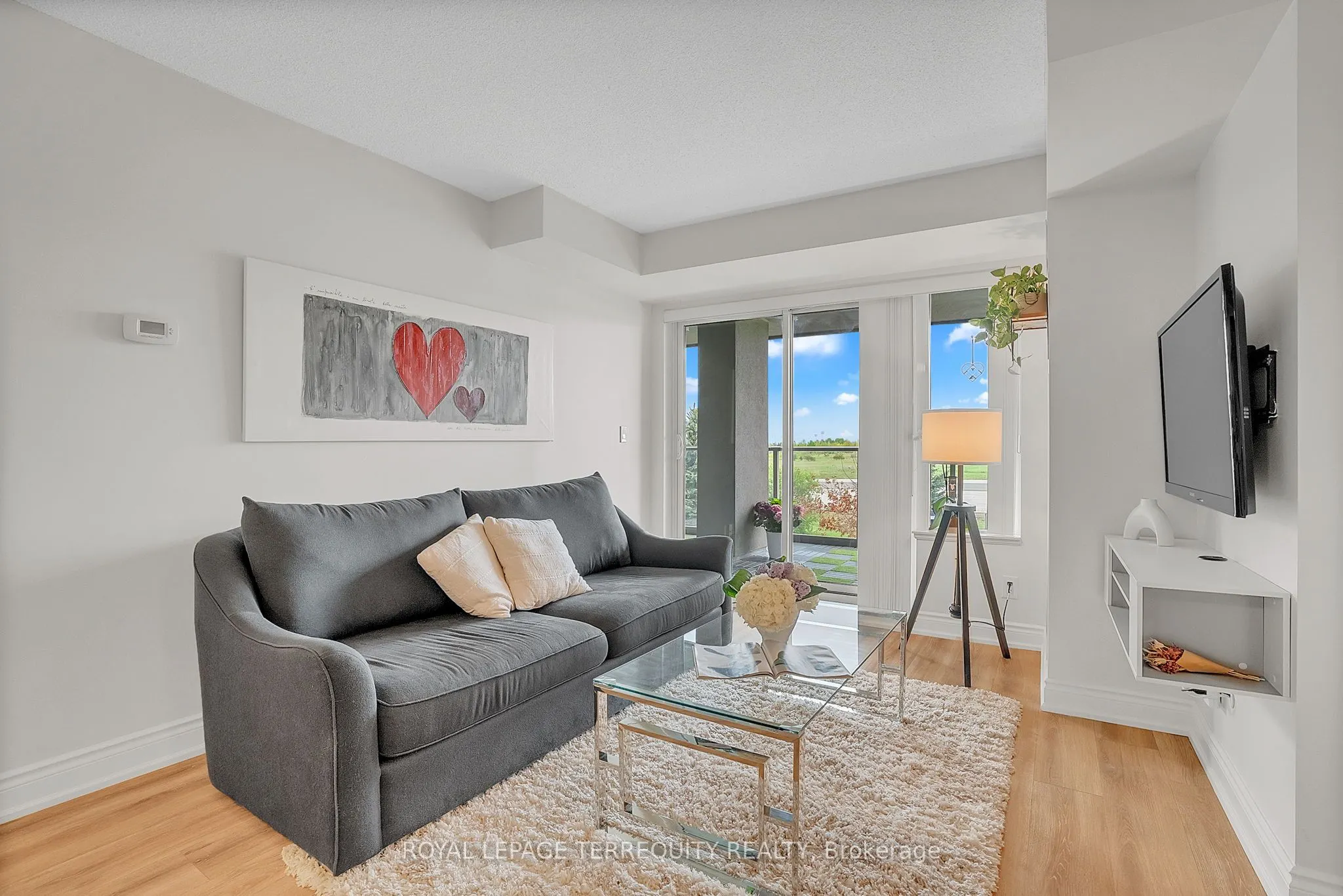 273 South Park Road, #210
