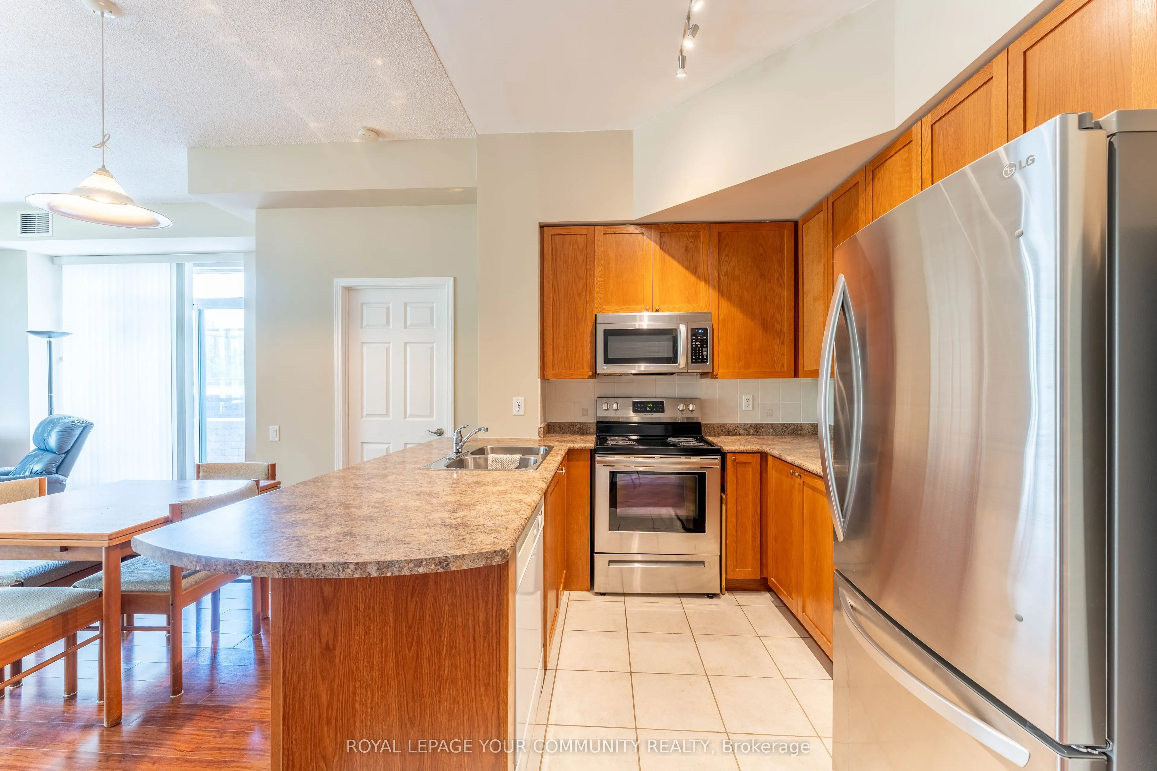 11121 Yonge Street, #110