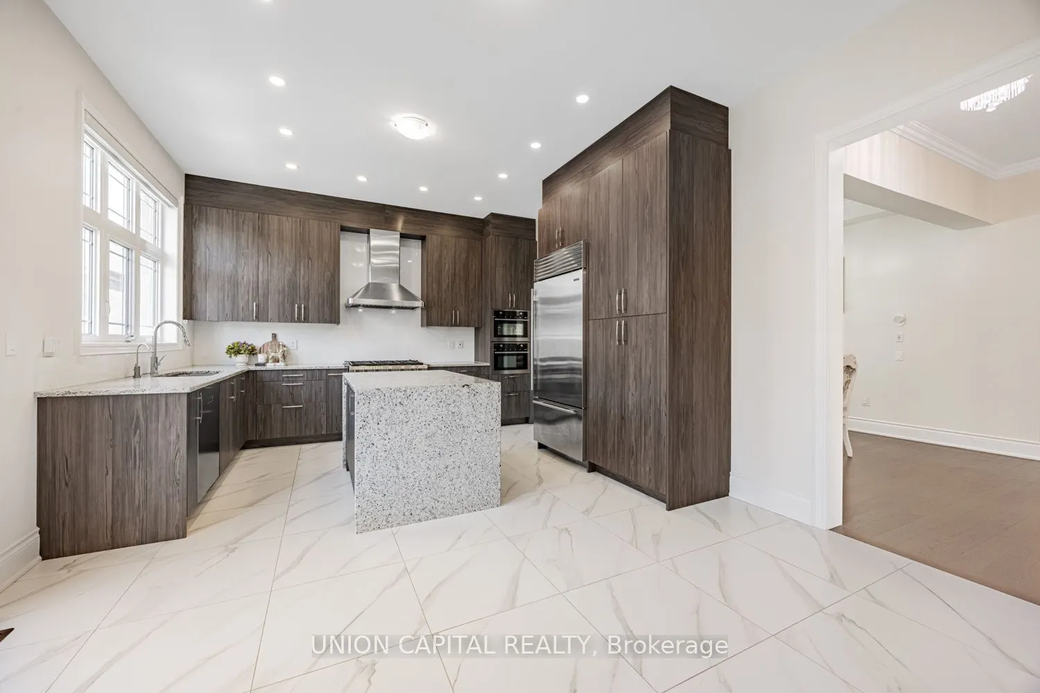 8 Drizzel Crescent