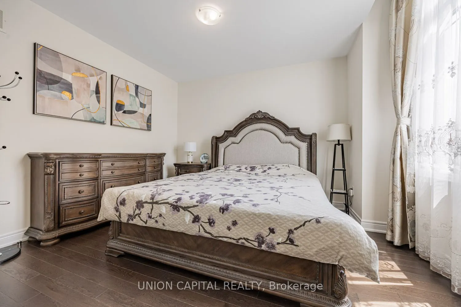 8 Drizzel Crescent