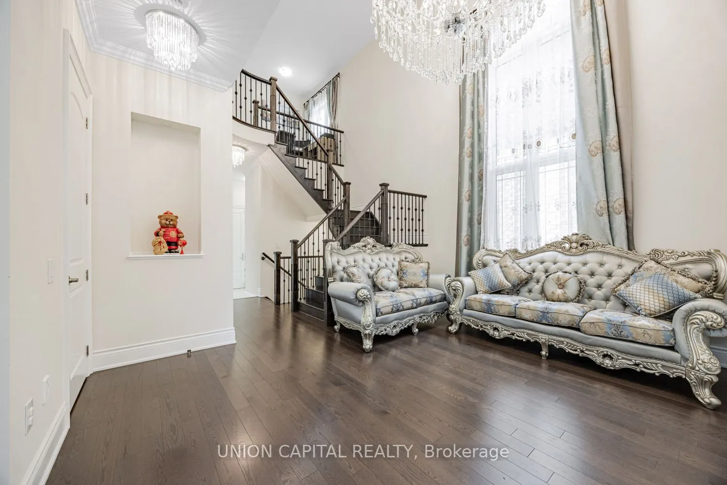 8 Drizzel Crescent