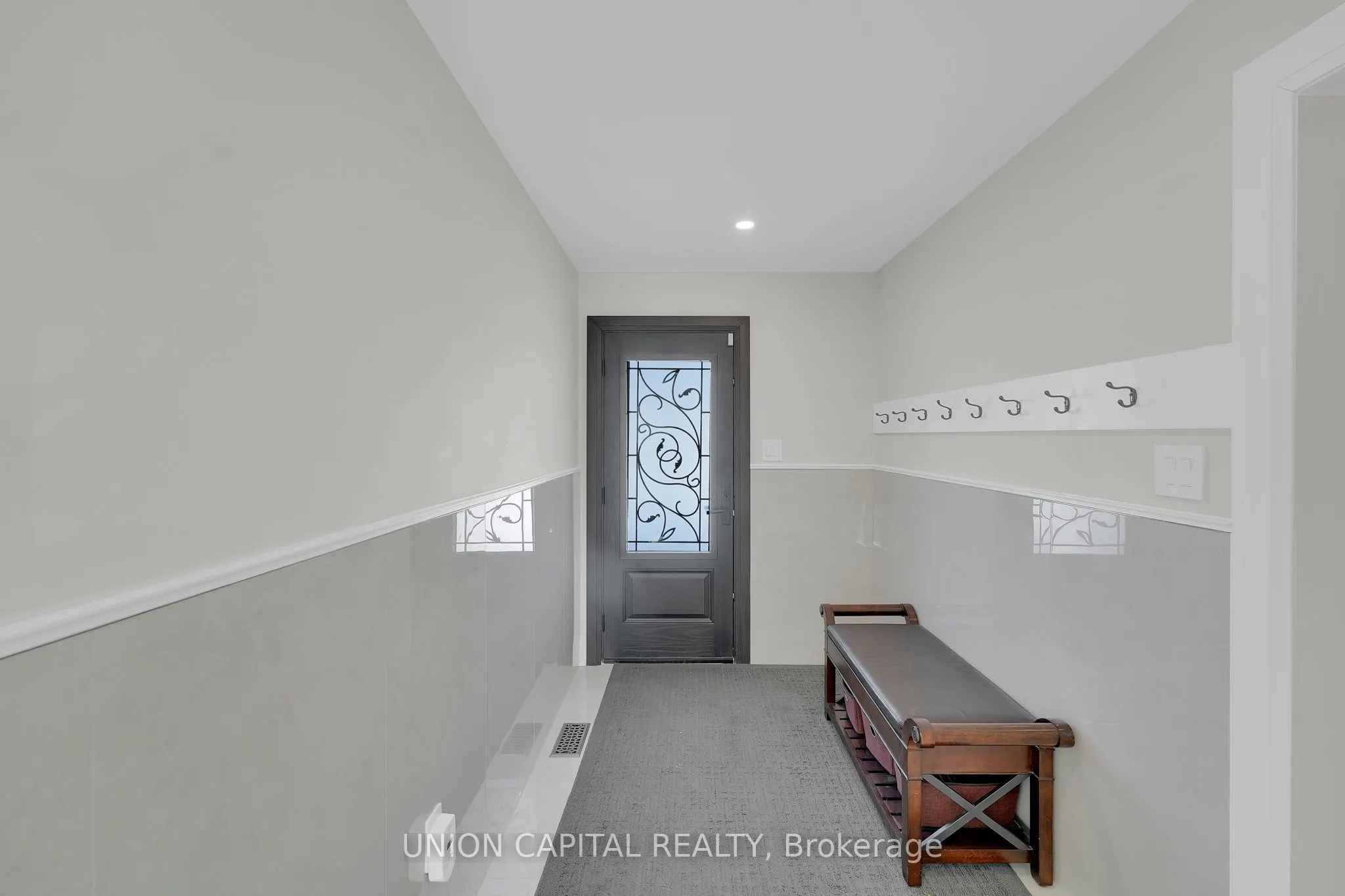 12 Reesor Place