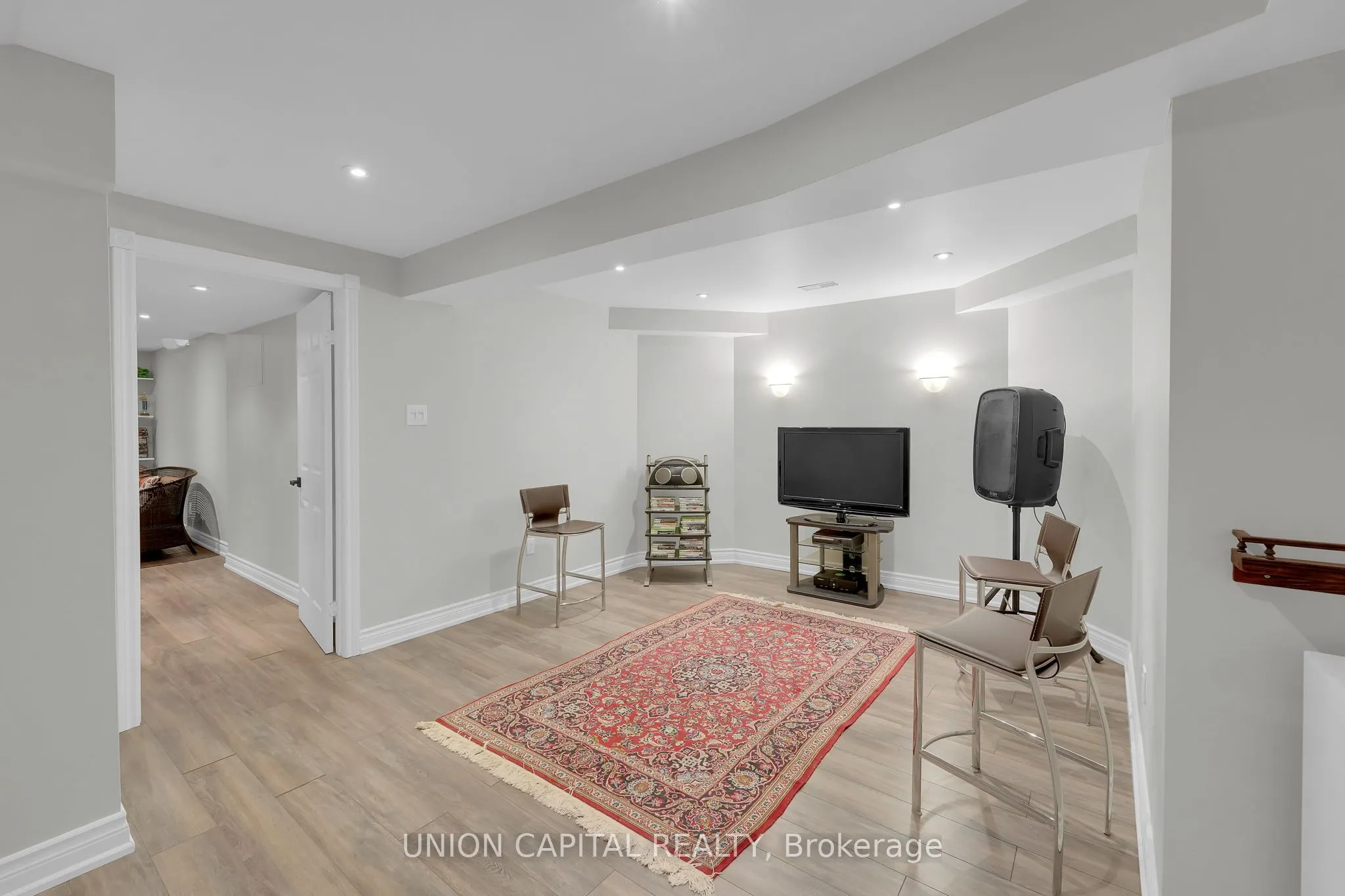 12 Reesor Place
