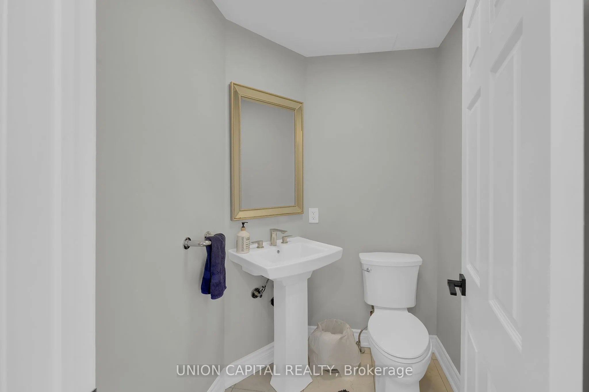 12 Reesor Place