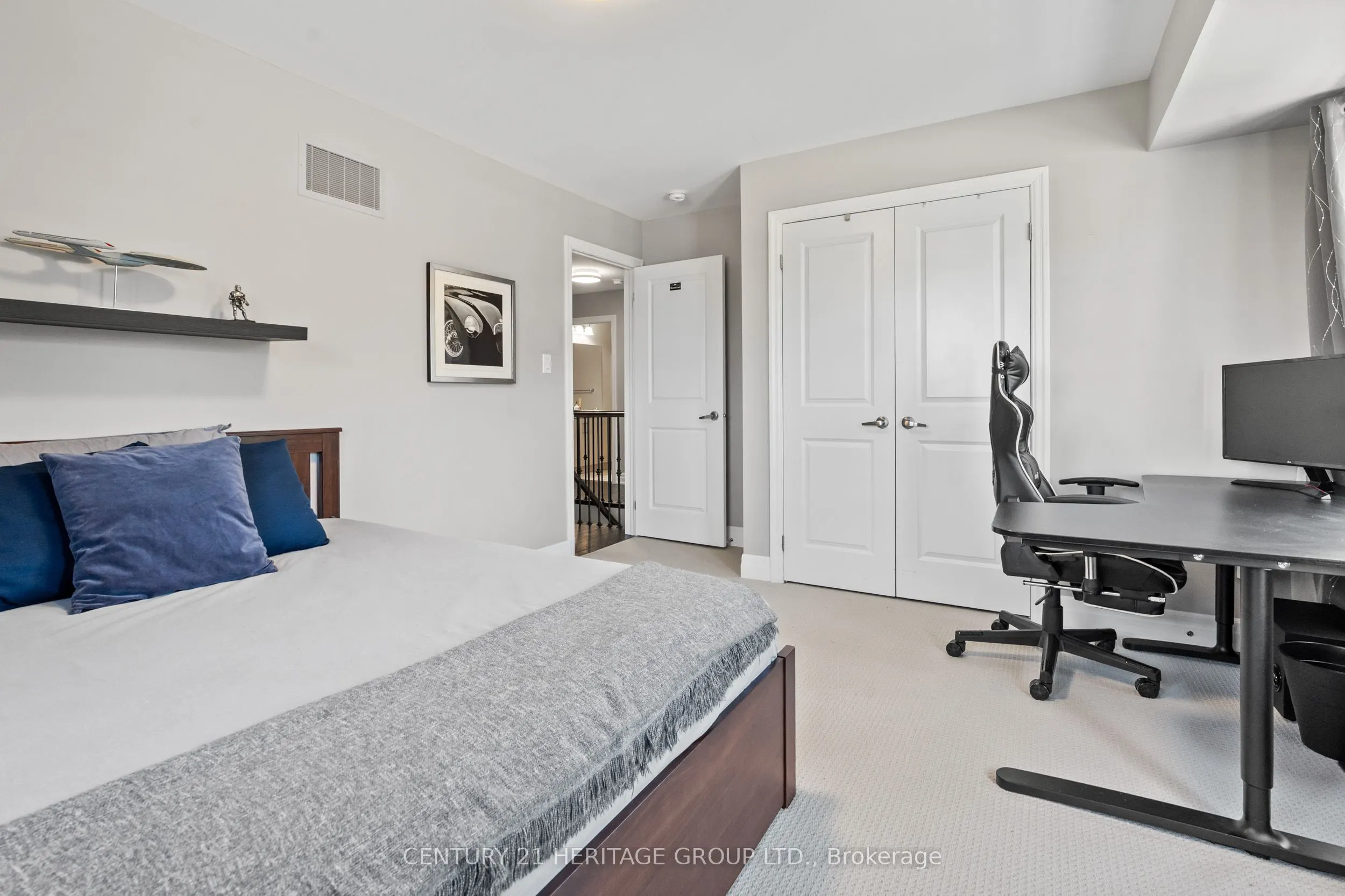 64 Wells Orchard Crescent