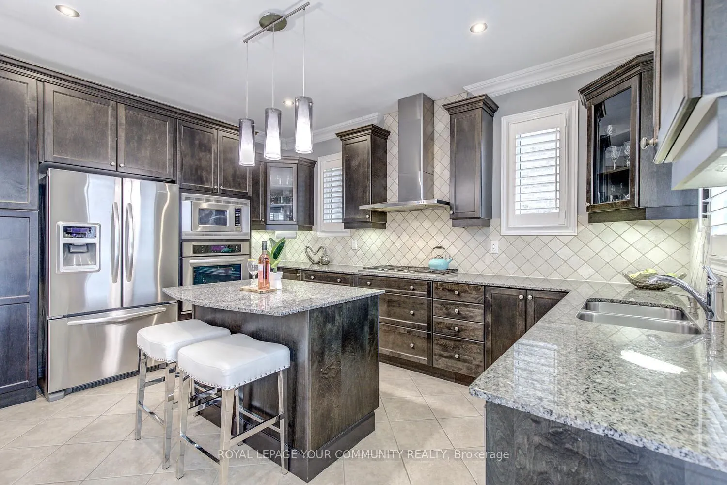 35 Chayna Crescent