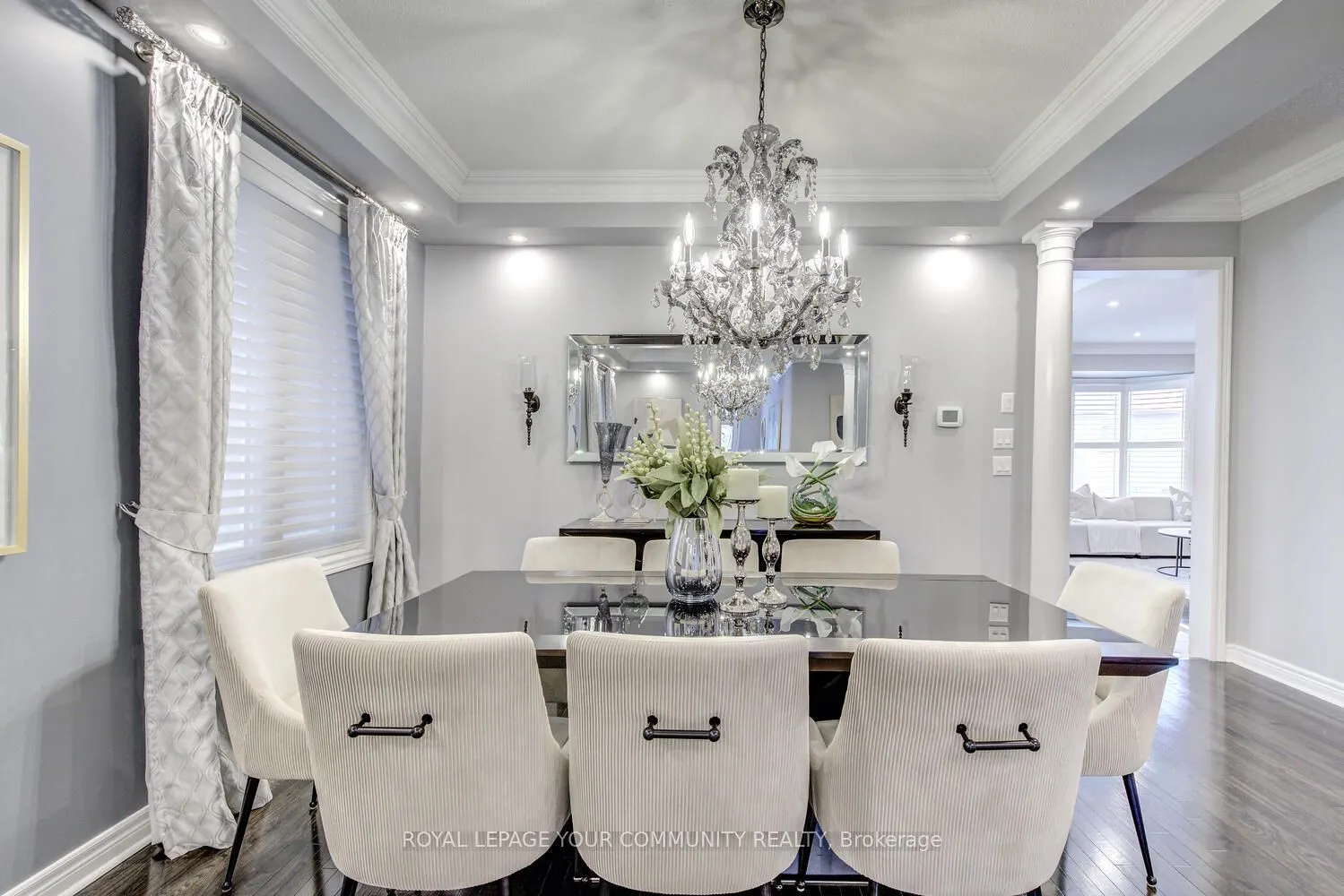 35 Chayna Crescent