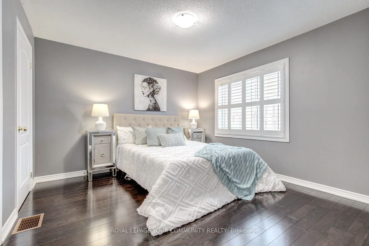 35 Chayna Crescent