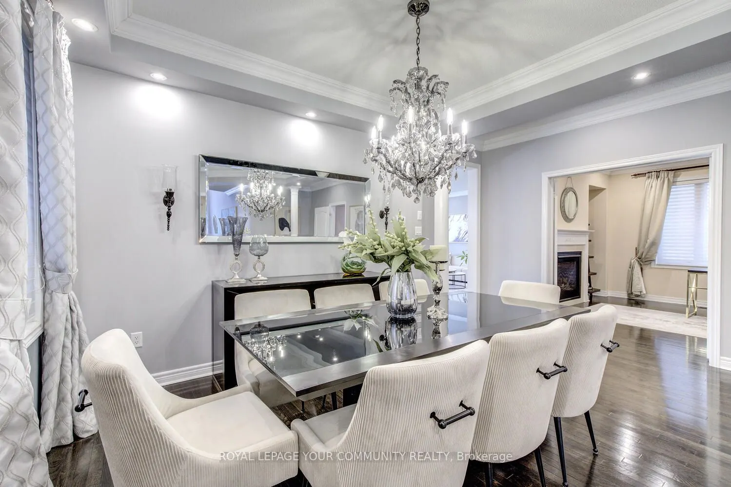 35 Chayna Crescent
