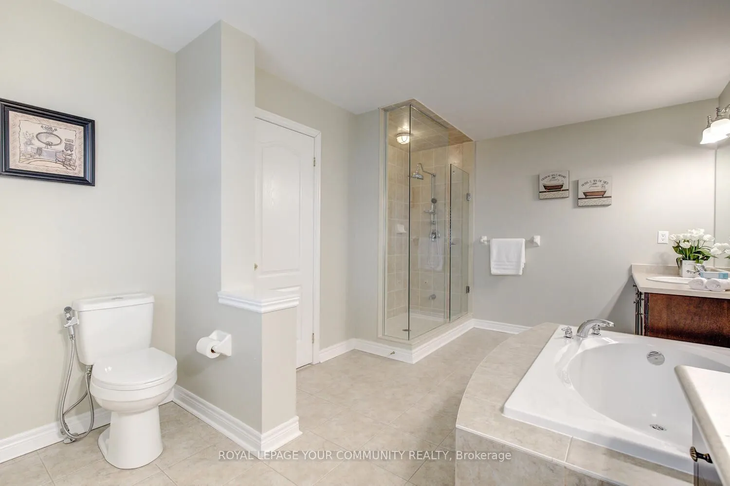 35 Chayna Crescent