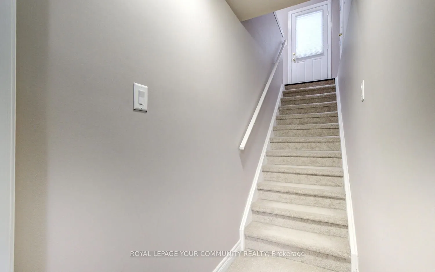 35 Chayna Crescent