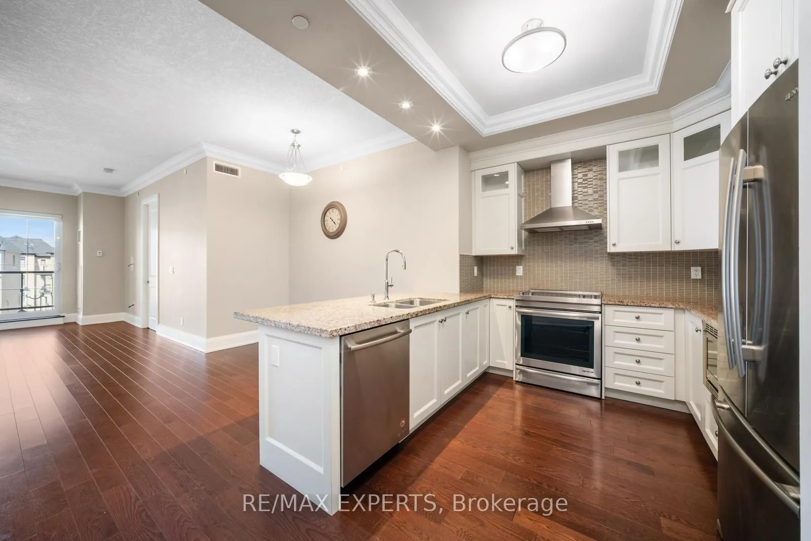 9909 Pine Valley Drive, #317