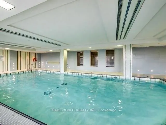 7171 Yonge Street, #901