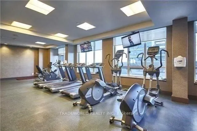 7171 Yonge Street, #901