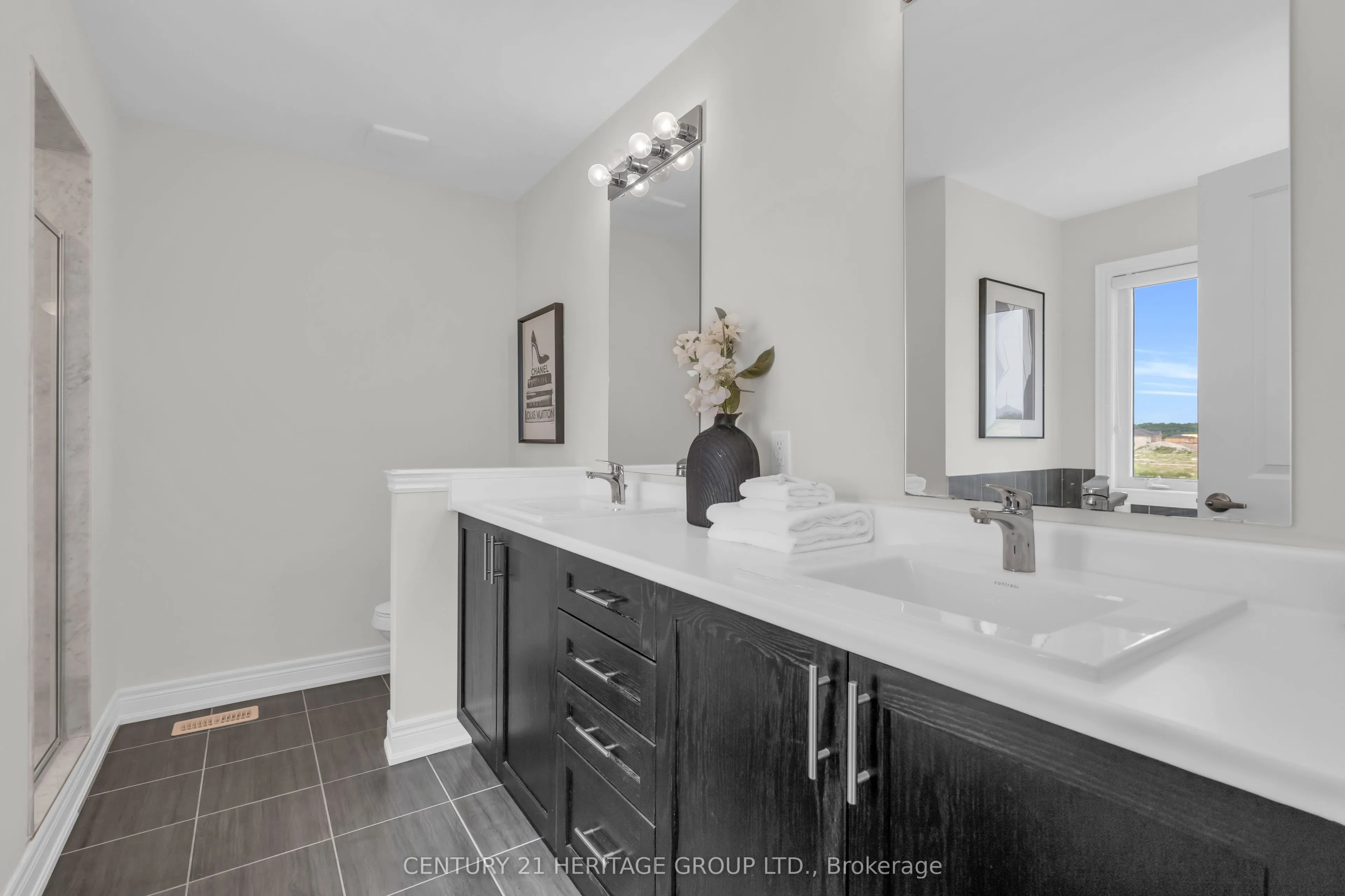 69 Strathgreen Lane