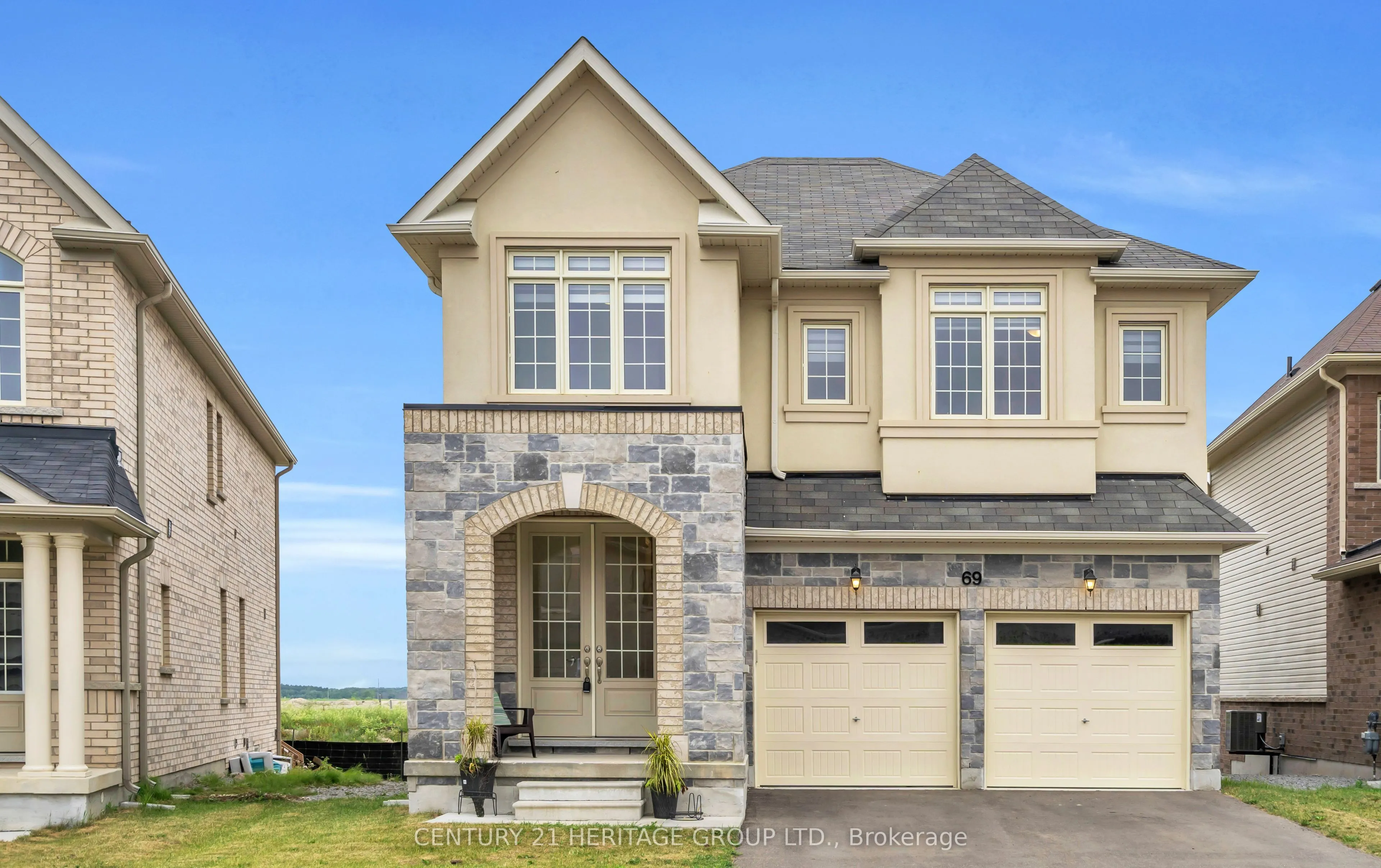 69 Strathgreen Lane